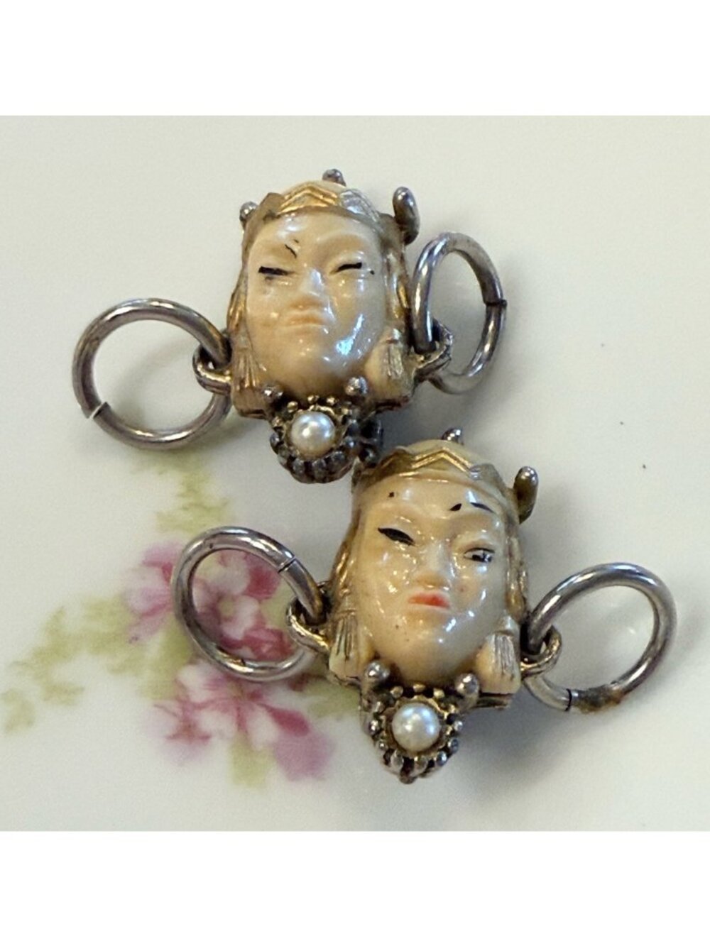 VIntage 50s Selro Selini  Asian Princess Figural Clip On earrings